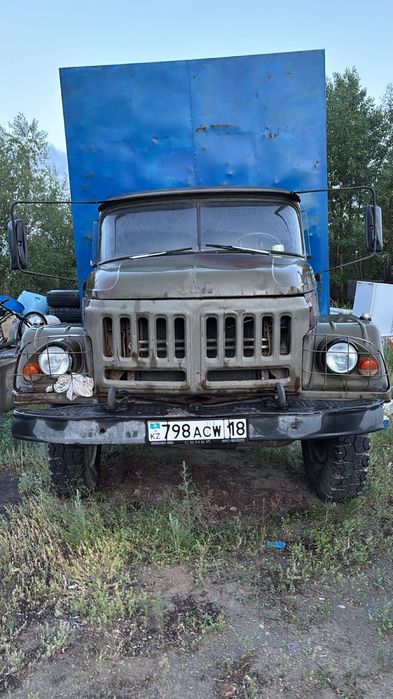 Продам зил 131.