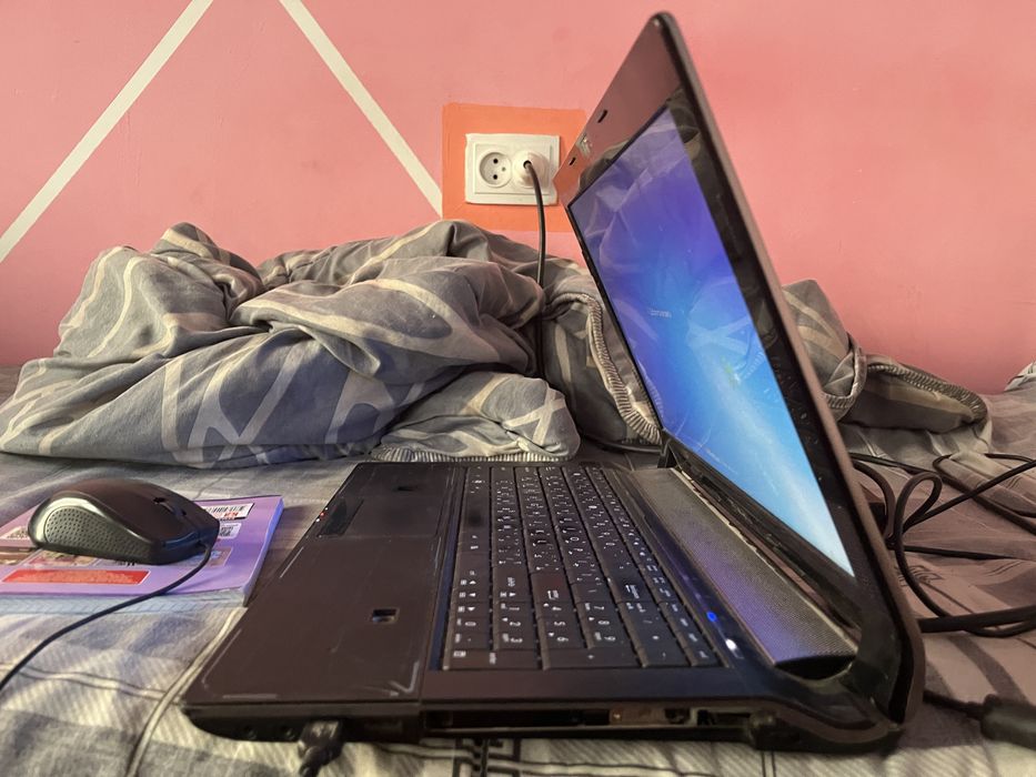 Noutbuk asus narxininkelishtirb bervoraman