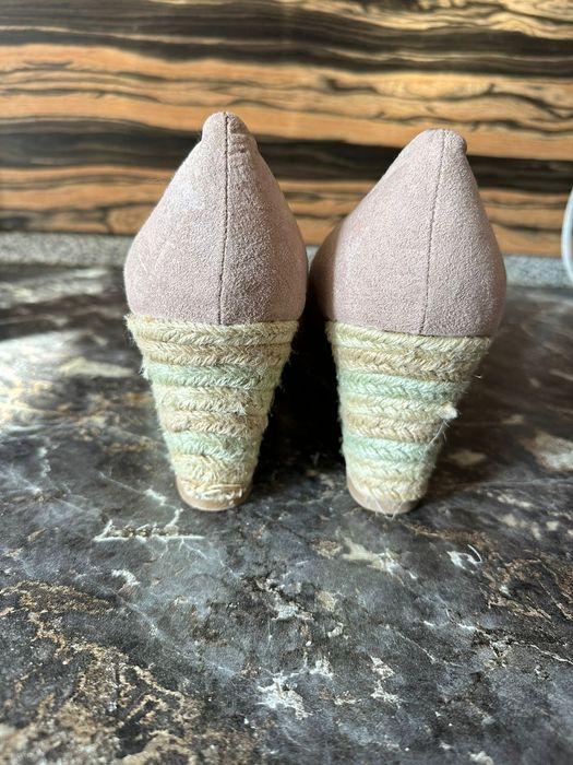 Продаются туфли 20 000 тенге