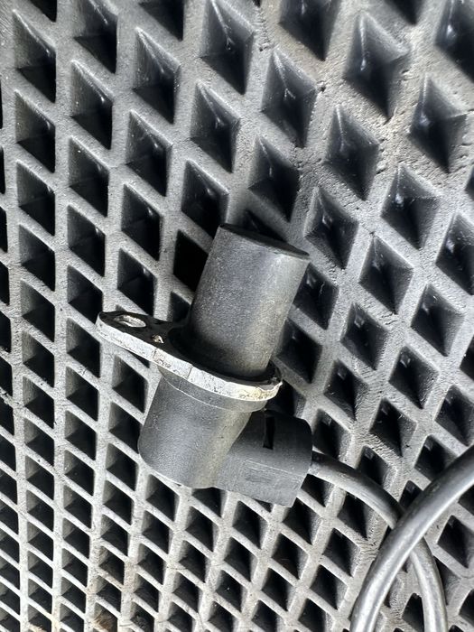 Датчик коленвала Siemens на  BMW Е38 Е39