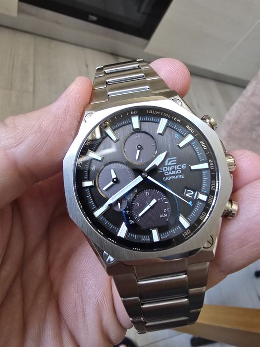 Casio Edifice EQB-1100D - solar, subtire 8,9 mm, geam safir