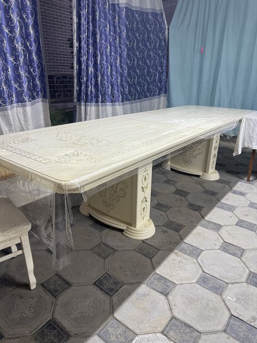 Продам стол большой