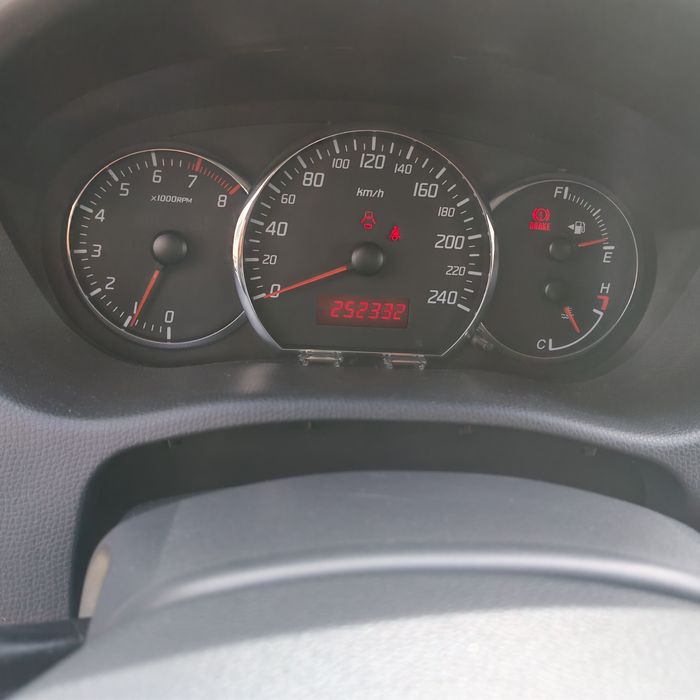 Vând Suzuki Swift Sport