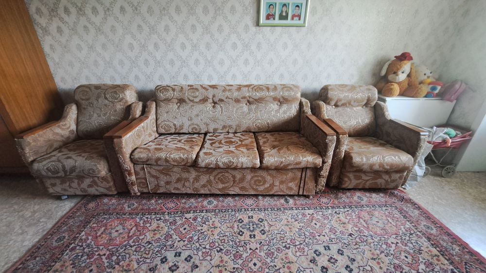 Продам кресла б/у