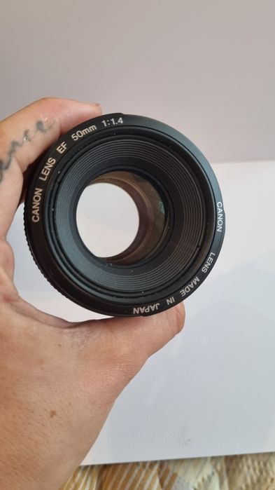 Обективи за Canon