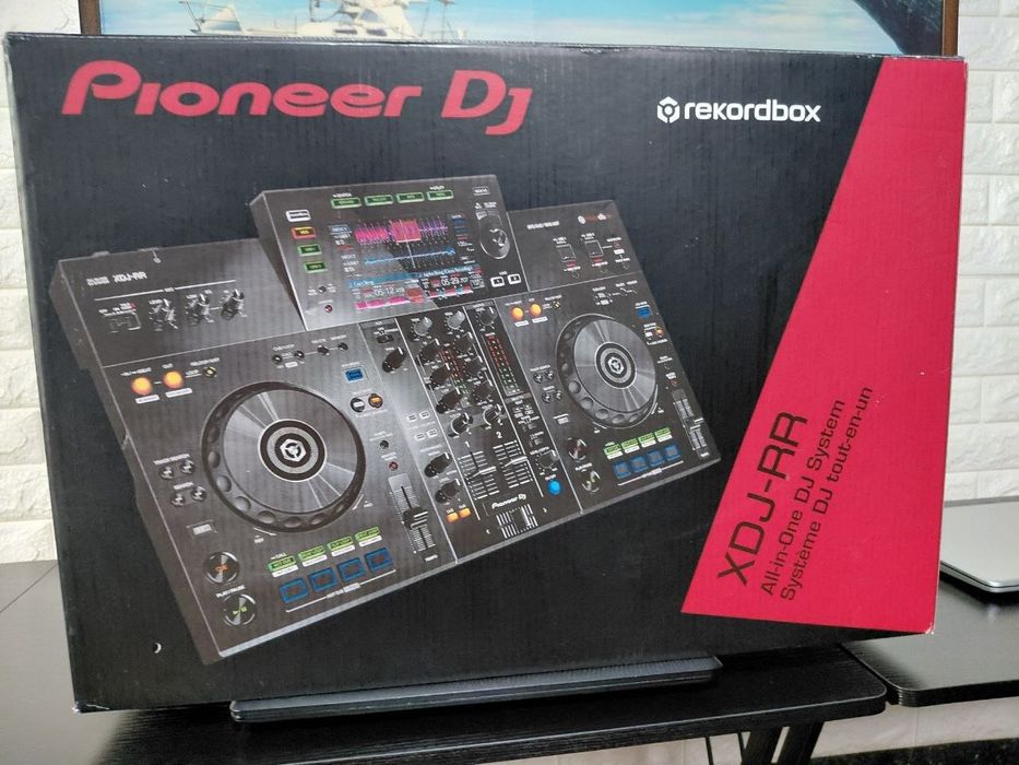 Контроллер Pioneer XDJ-RR