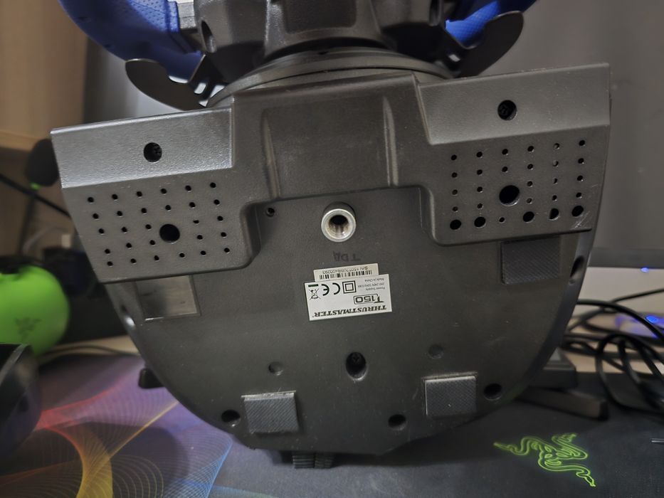thrustmaster t150