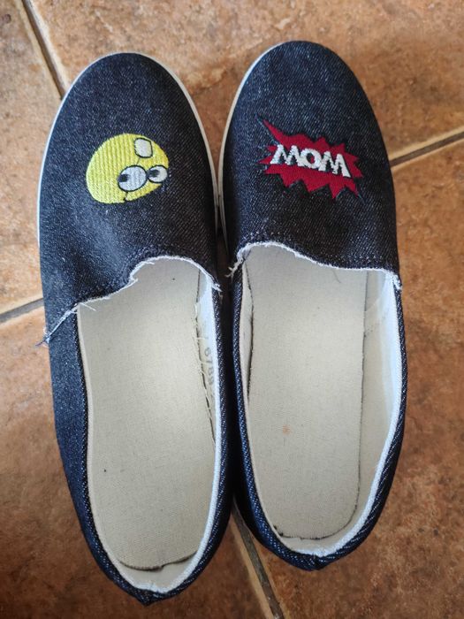 Vând încălțăminte