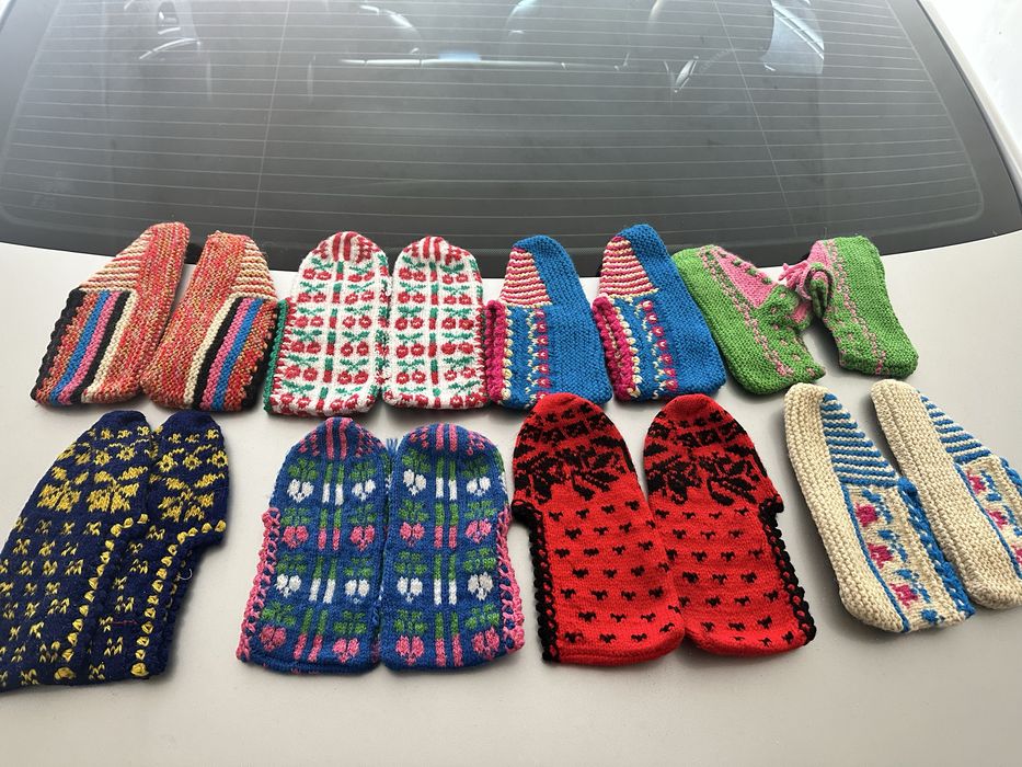 Мъжки и дамски вълнени терлици по 10 лв/бр