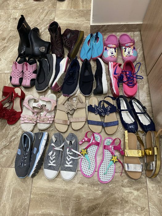 Сандали и маратонки 35 и 36 номер nike zara timberland skechers