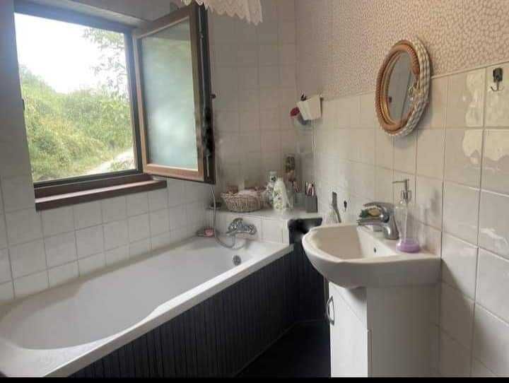 Реновирана къща във Велико Търновско село