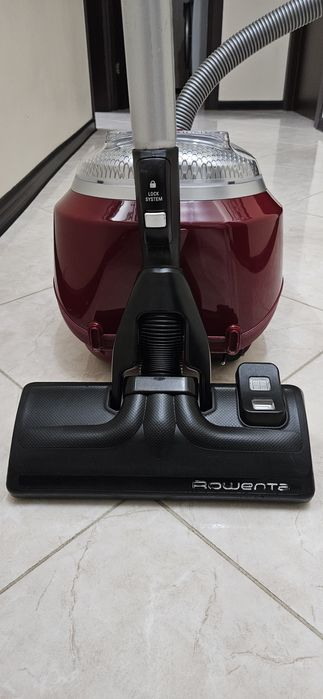Прахосмукачка Rowenta  модел RO591301 мощна и много тиха