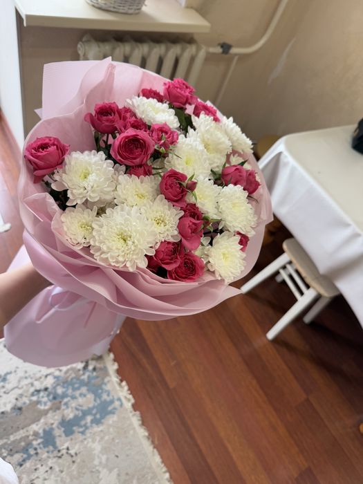 Букеты свежие продаю