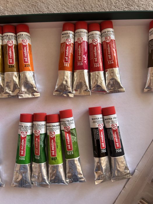 неизползвани - Акварелни Бои Art Creation : Туби по 12 ml : 24 Цвята