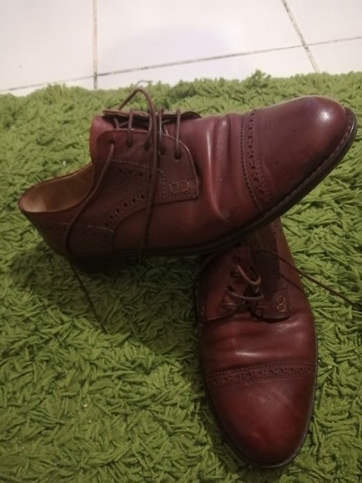 Vând pantofi barbatesti