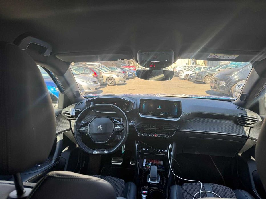 Peugeot e-2008 Electric GT· 2021 136 CP