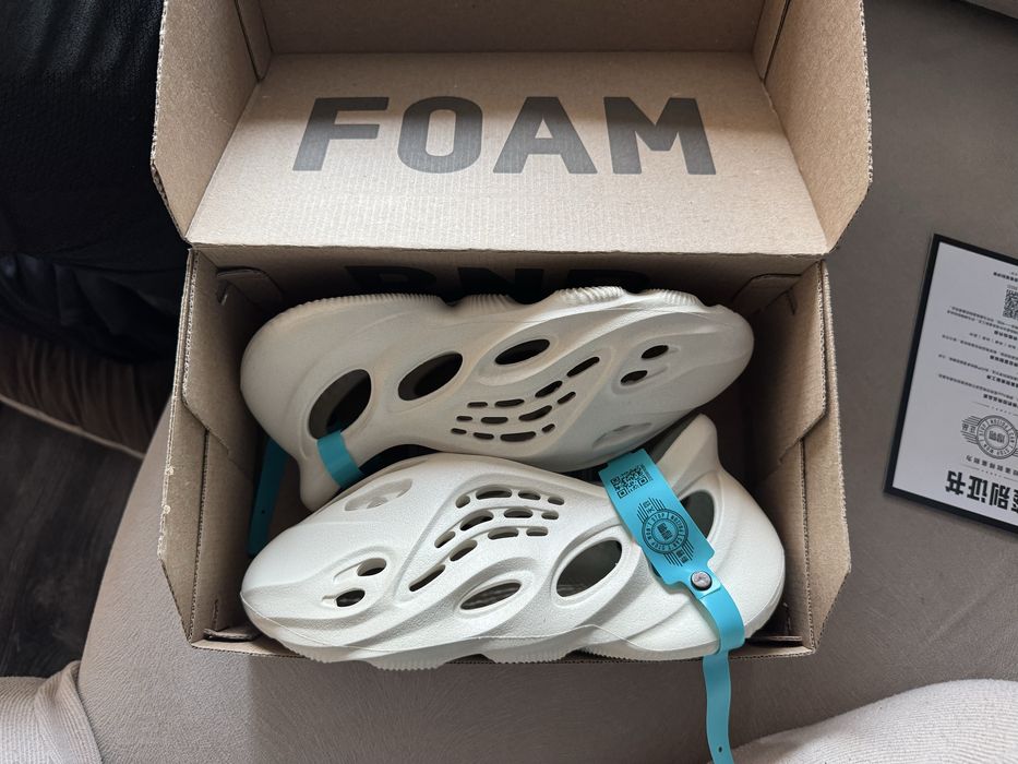 Yeezy foam runner “Sand” 36-37р