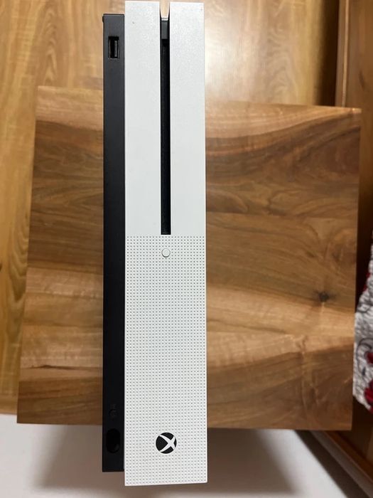 Vand Xbox One S 1TB