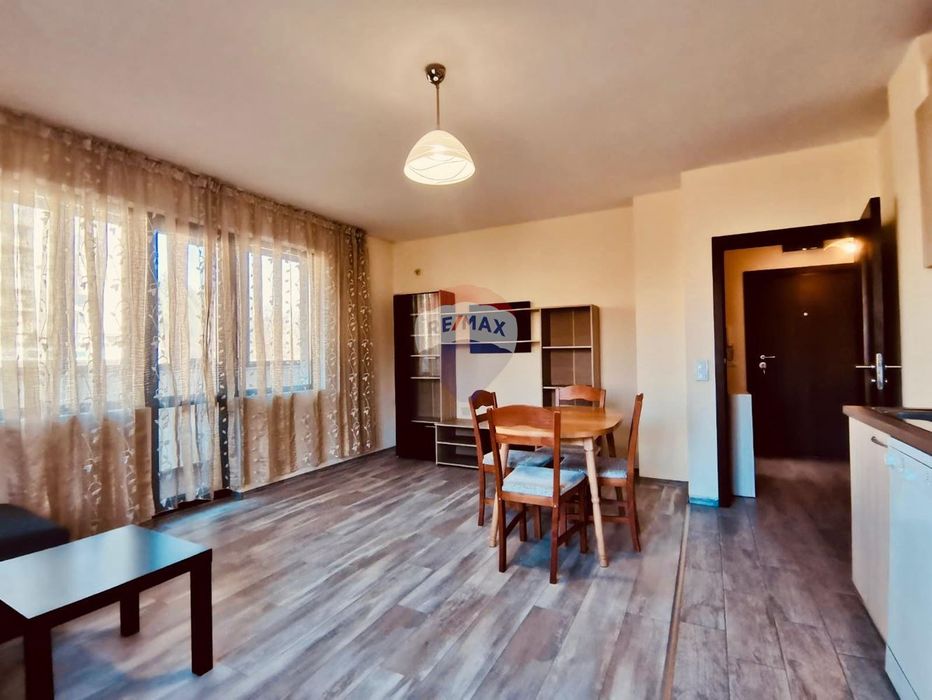 Апартамент с две спални и ПАРКОМЯСТО на удобна локация,Техникумите, г