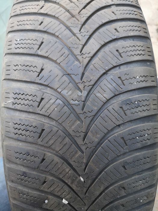 Set roți anvelope iarnă cu jante oțel 185/65/R15 pentru Dacia Logan