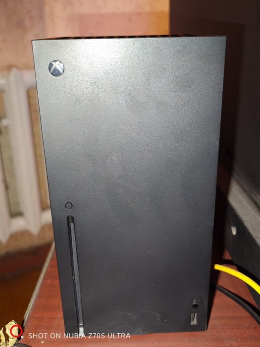 Продаю Xbox series X