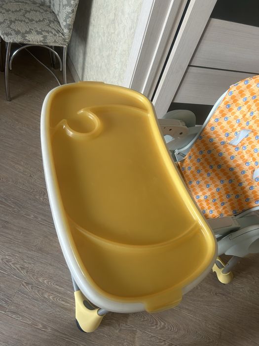 Детский стульчик для кормления