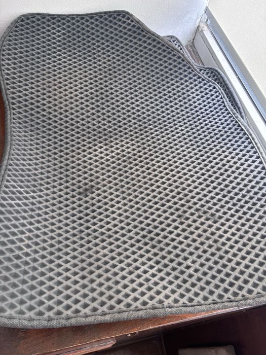 Продам полики для Тойтты короллы