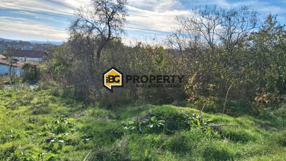 Парцел в Гръцката махала