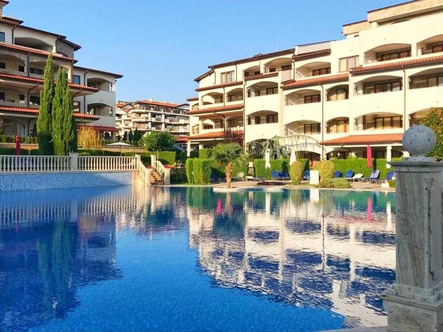 Продава се Тристаен апартамент в Свети Влас - 149 кв.м за 2148 €/кв.м - Снимка #13