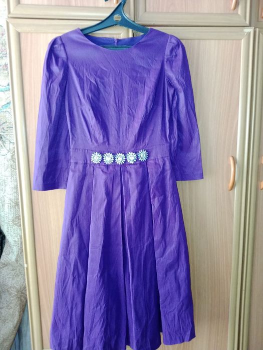 Срочно! Продам платье для девочек