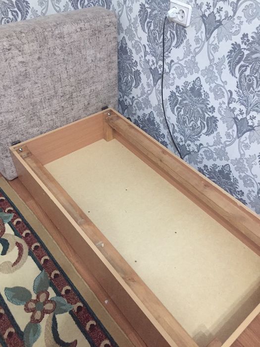 Одноместный диван