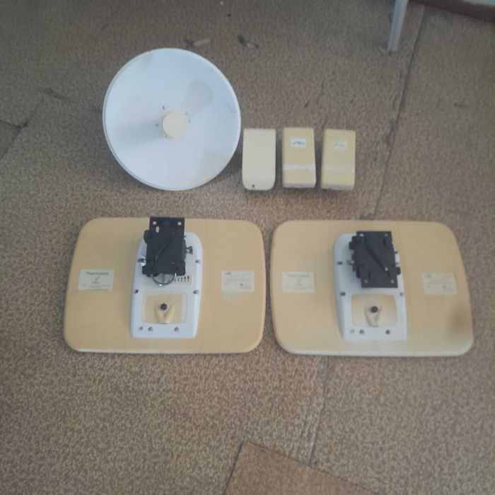 Антени  ubiquiti 2,4 и 5 Ghz