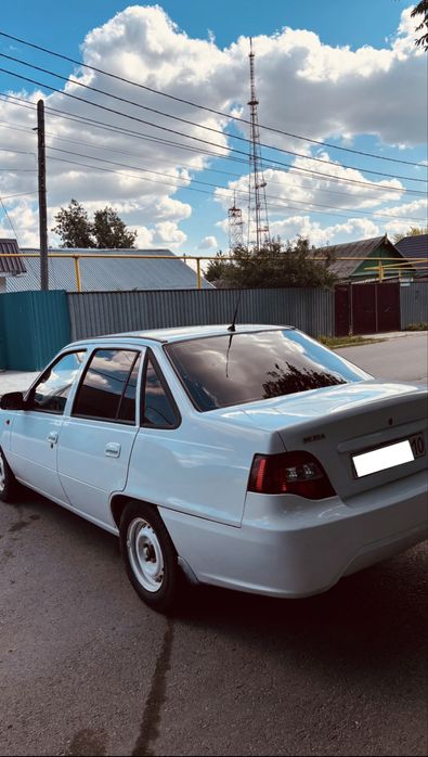 Продам автомобиль Daewoo Nexia