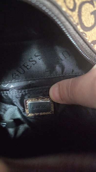 Borseta GUESS originală