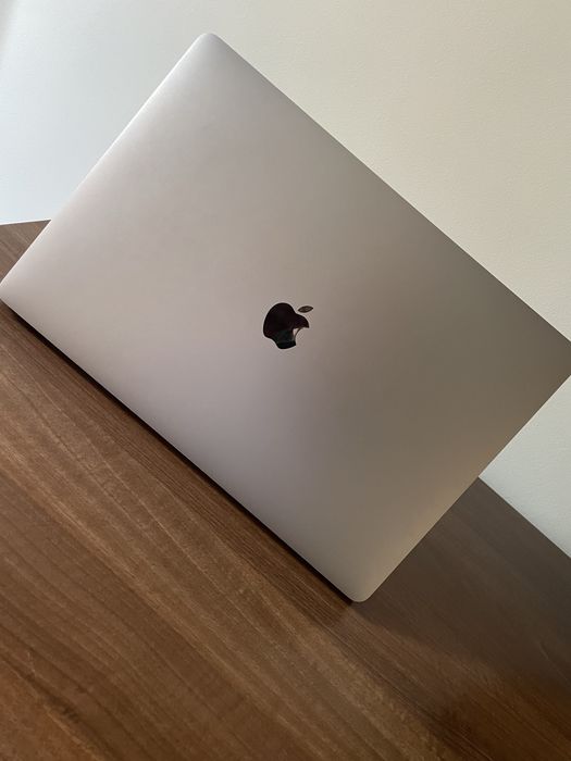 MacBook Pro 16 - 64 GB RAM 2019 1 TB AMD Radeon Pro 5500 M
