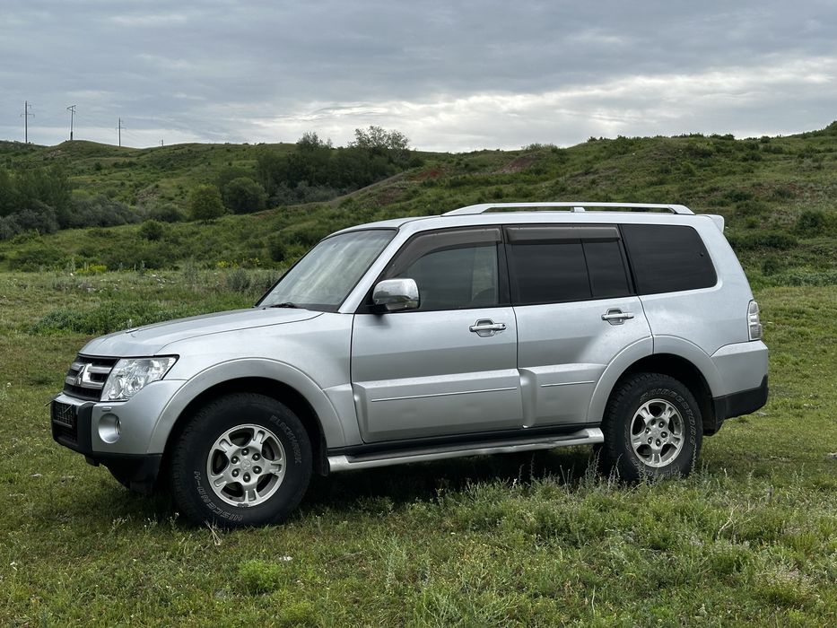 Mitsubishi  Pajero