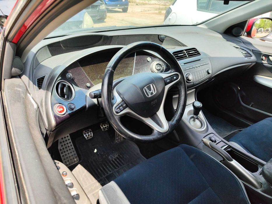 Honda Civic 8th 1.4i 83кс на части / Хонда Сивик