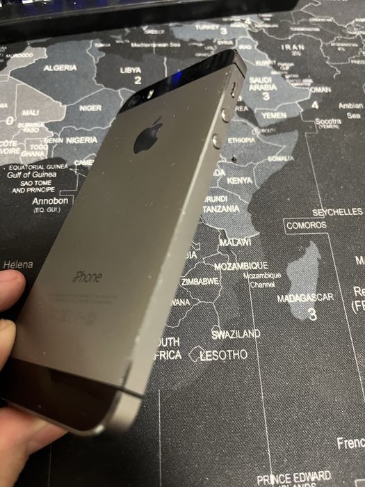 iPhone 5S работи