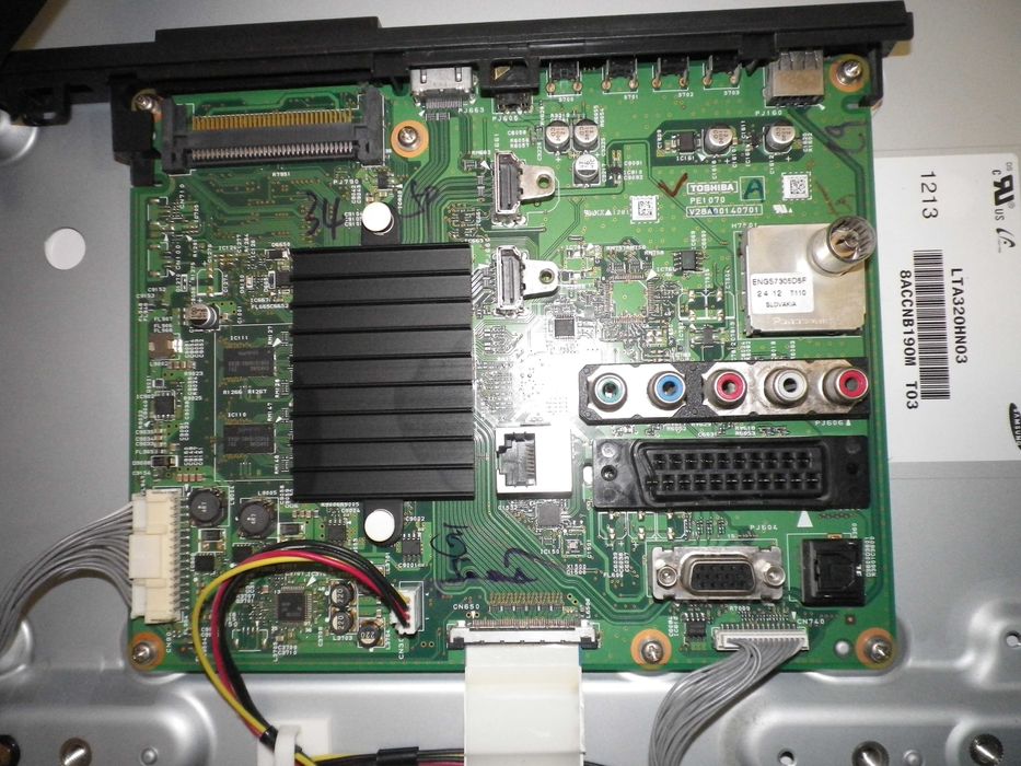 LED телевизор Toshiba 32RL933G за ремонт