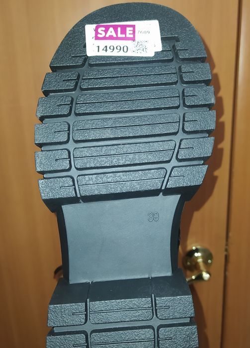 Новые ботинки стильные, зимние. Торг.