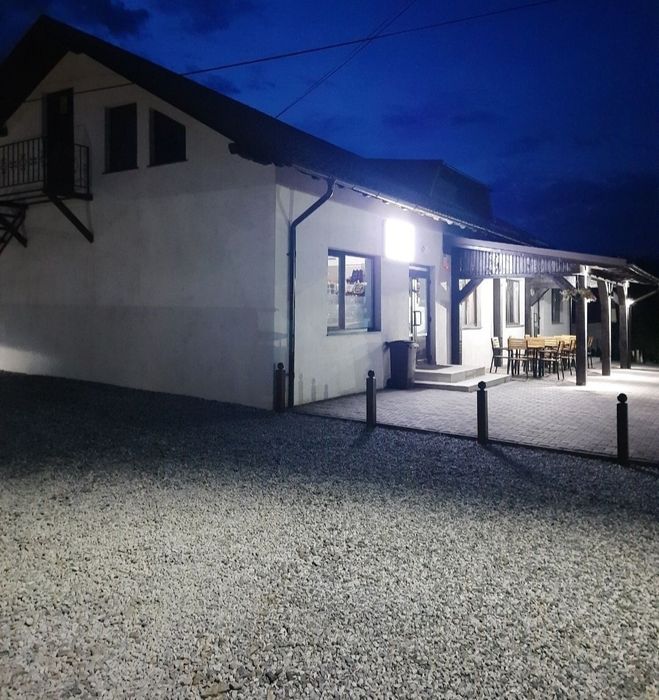 Spaţiu Comercial de vânzare în Vadu Moldovei E85 jud Suceava
