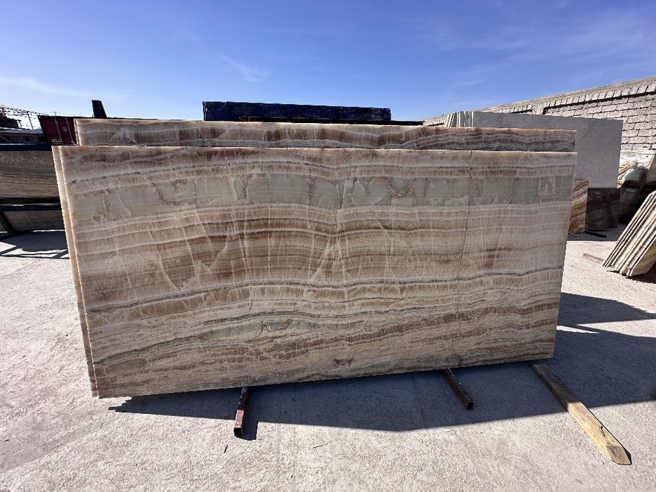 Мрамор оникс гранит