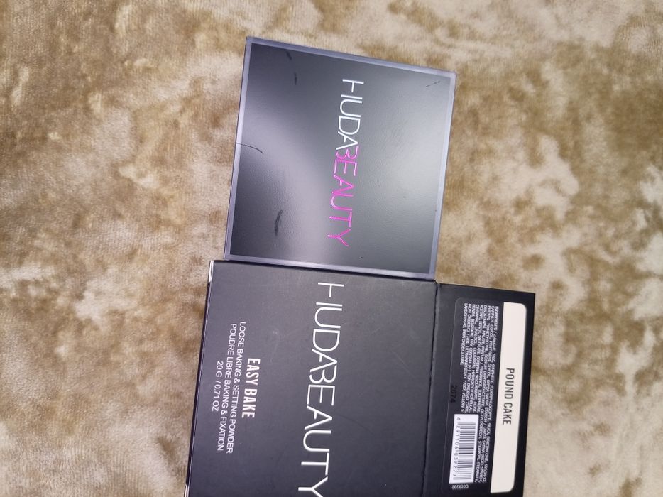 Pudra Huda beauty easy bake 2 nuanțe