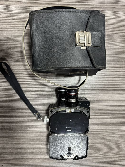 камера СССР механическая  прдается срочно хорошее состояние звоните пр