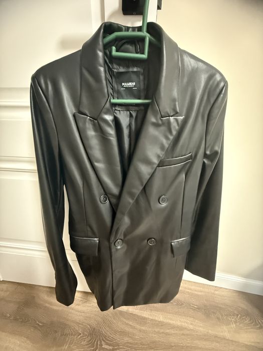 Продам пиджак эко кожа s