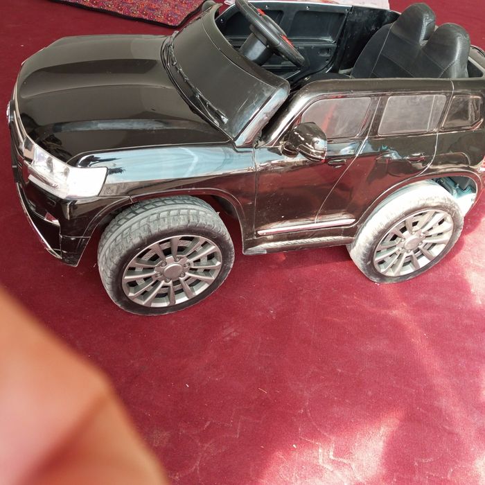 Bolalar moshinchasi yangi kup ishlatilmagan