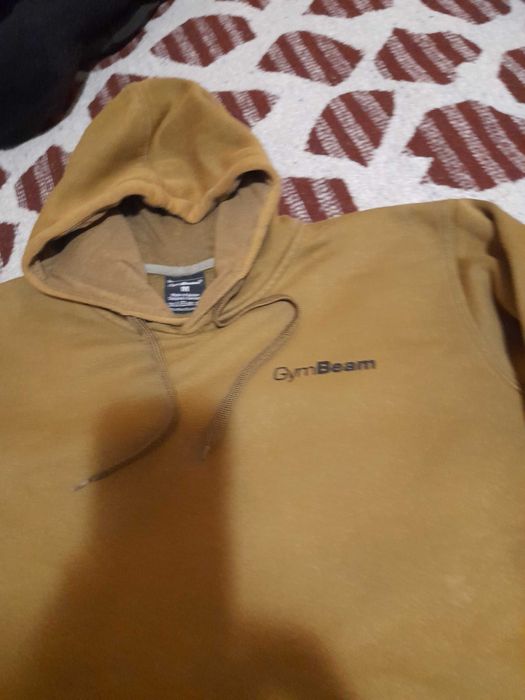 Черен суитшърт XS мъжки и тютюнев мъжки суитшърт М