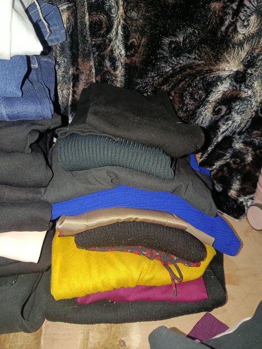 Продаю новые вещи. Кофты, брюки, штаны