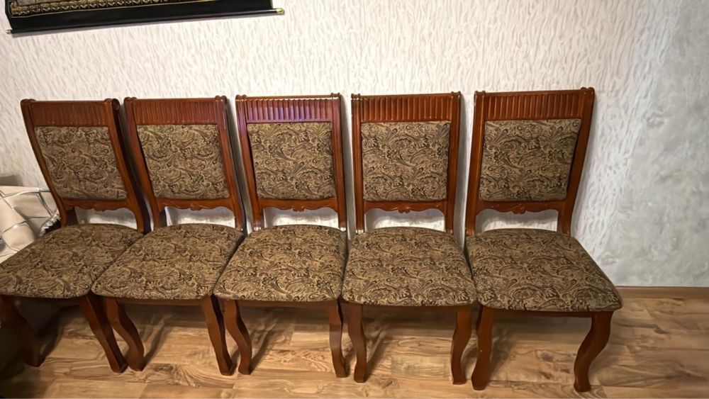 Продам стуля для гостинной