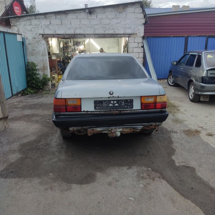 Продам Ауди 100.